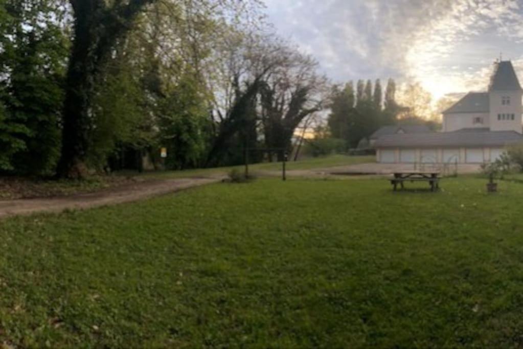Au Chateau Saint Blaise Virignin Bagian luar foto